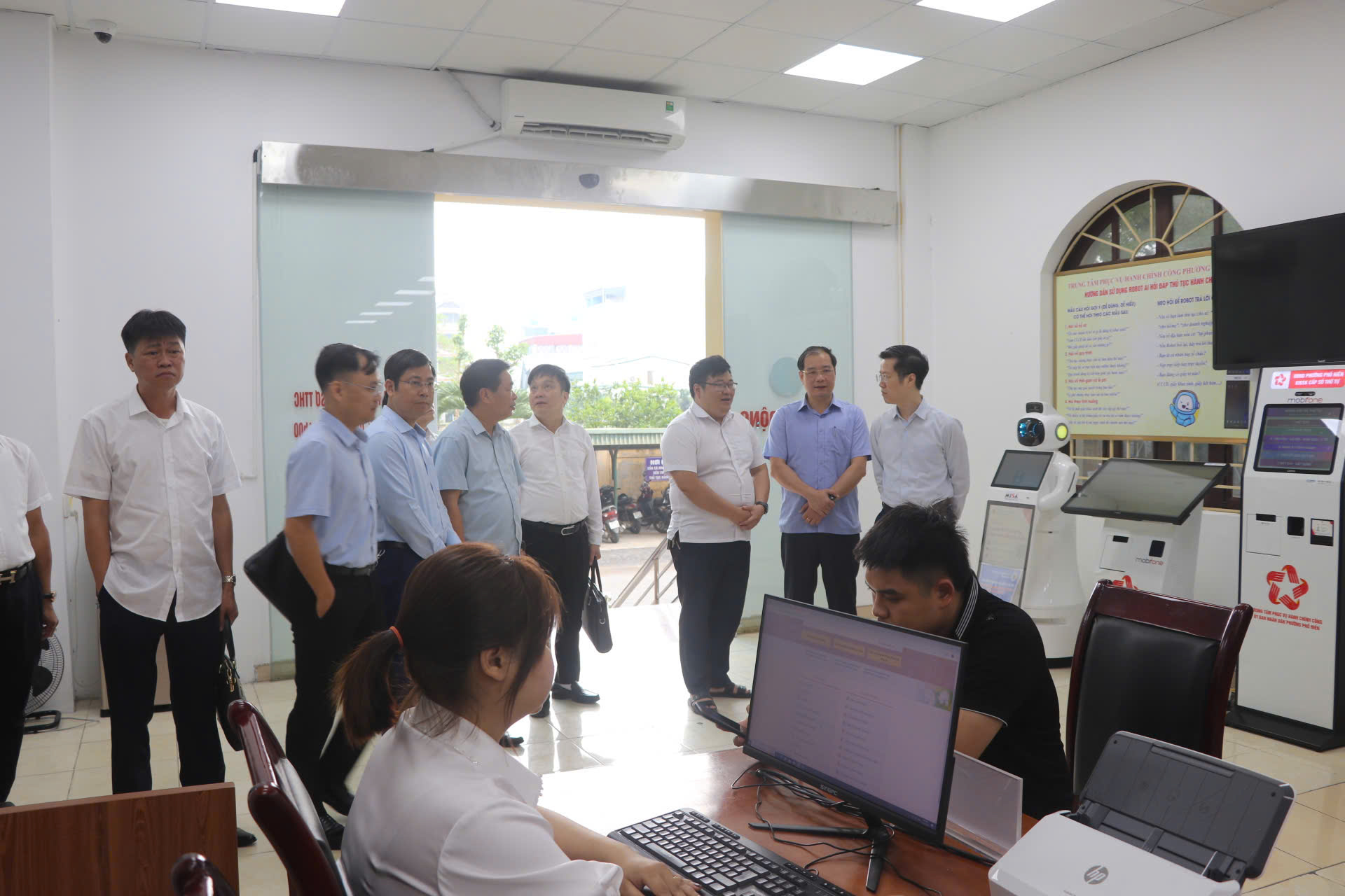 Đoàn kiểm tra, giám sát số 17 của Bộ Chính trị, Ban Bí thư làm việc với Đảng ủy phường Phố Hiến