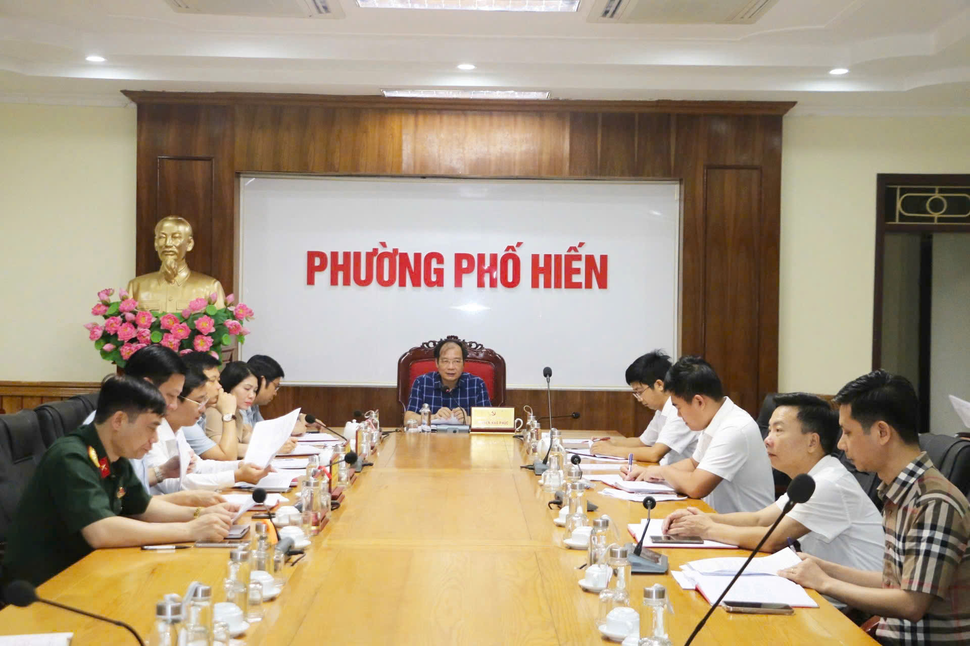 Ban chỉ đạo Phát triển KHCN, ĐMST và CĐS phường Phố Hiến họp đánh giá kết quả triển khai thực hiện Nghị quyết số 57 của Bộ Chính trị 6 tháng đầu năm