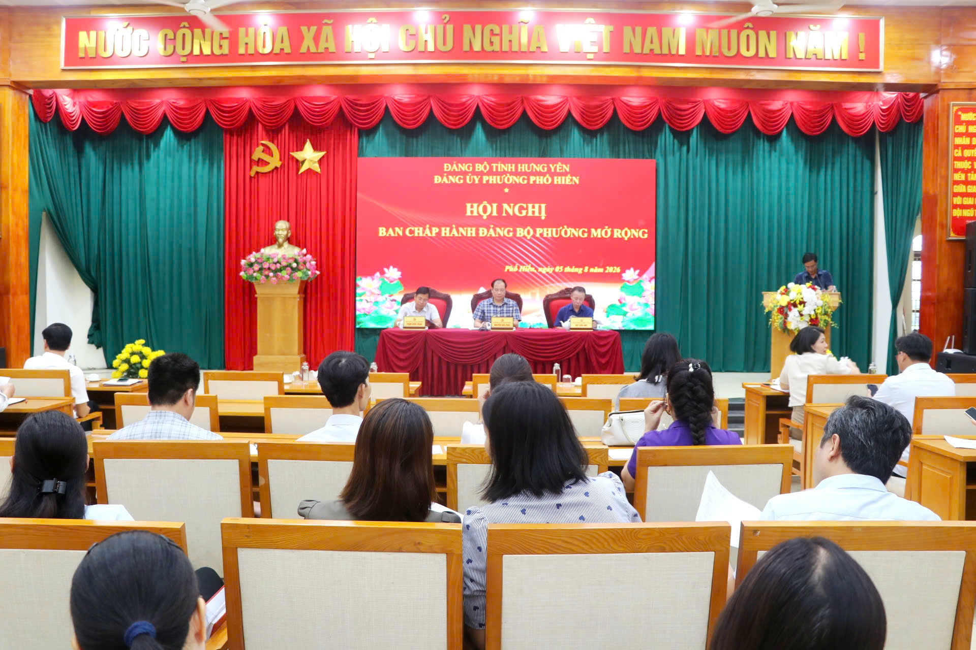 Đảng ủy phường Phố Hiến tổ chức hội nghị BCH mở rộng triển khai đề án sắp xếp, sáp nhập các cơ sở giáo dục công lập trực thuộc UBND phường