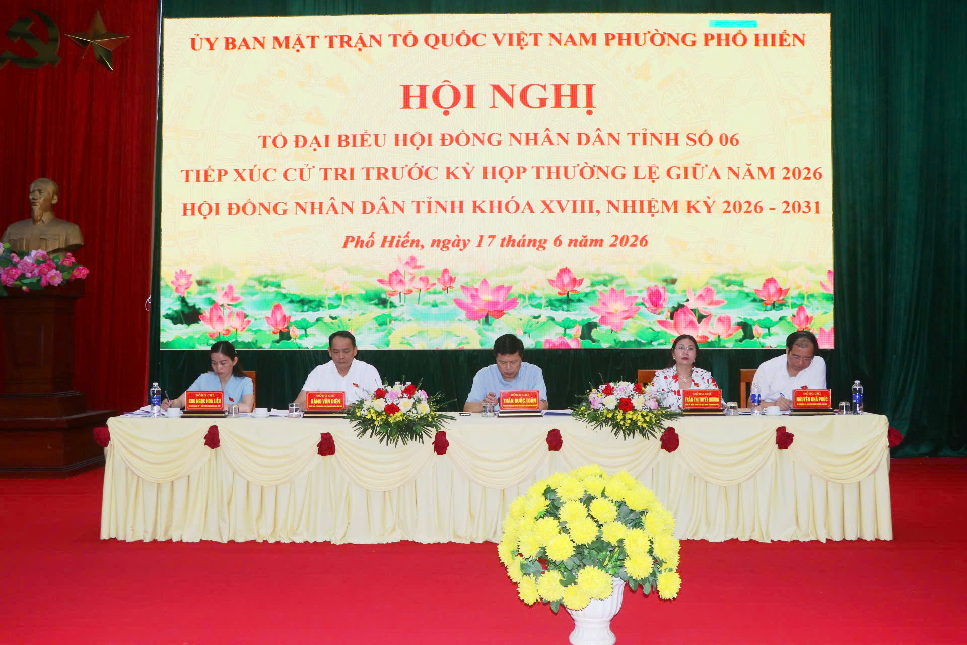 Tổ đại biểu số 6 HĐND tỉnh tiếp xúc cử tri các phường, xã