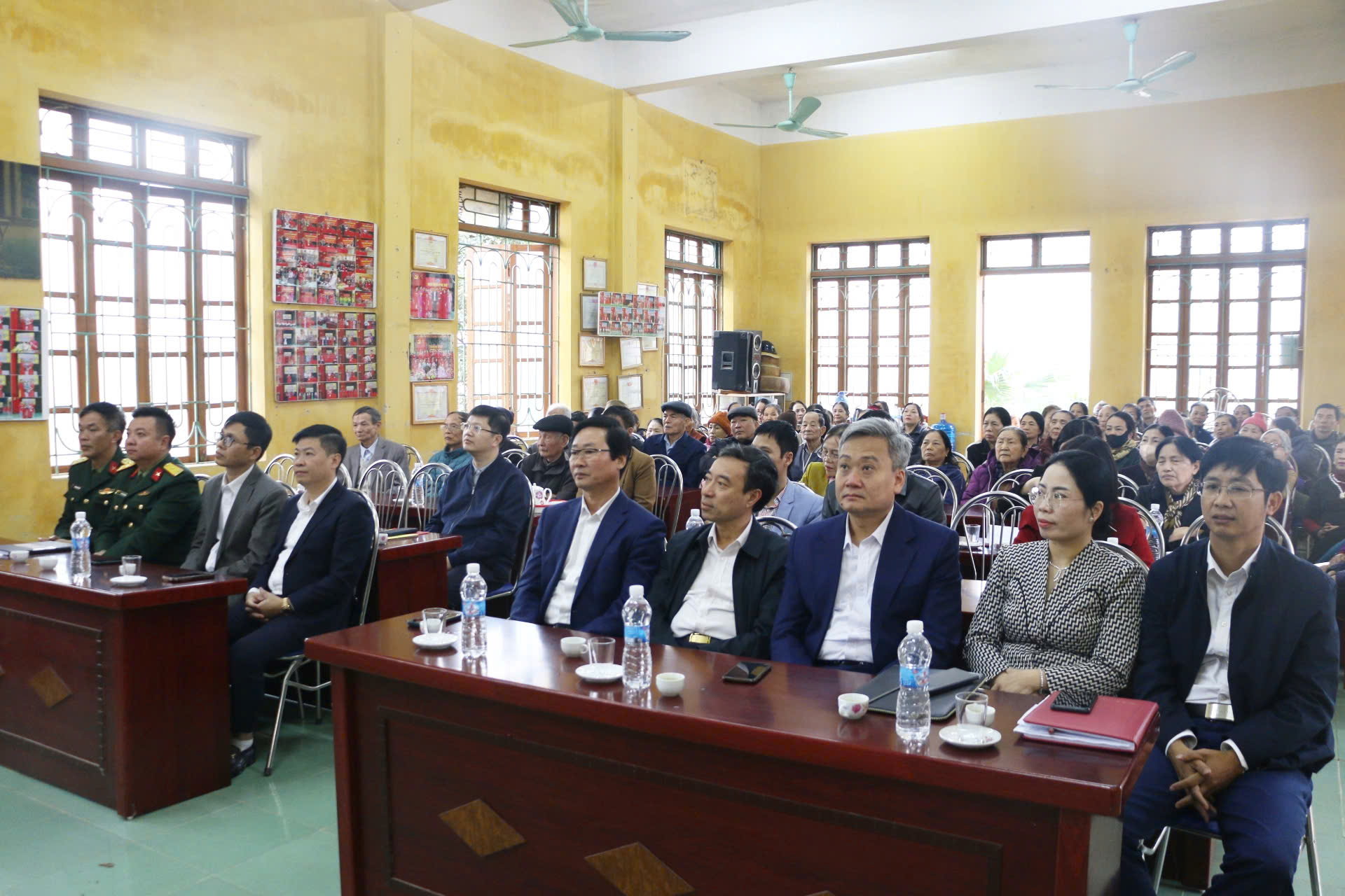 Uỷ ban Mặt trận Tổ quốc Việt Nam phường Phố Hiến tổ chức hội nghị Lấy ý kiến nhận xét và tín nhiệm của cử tri nơi cư trú đối với những người ứng cử đại biểu quốc hội khoá XVI và đại biểu HĐND các cấp nhiệm kì 2026 – 2031 tại các Tổ dân phố trên địa bàn