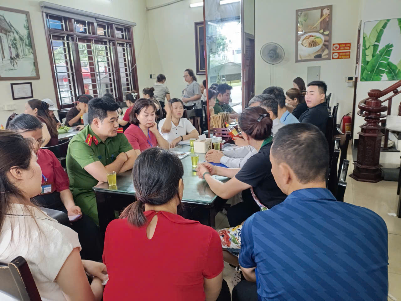 Phường Phố Hiến xử phạt 05 trường hợp kinh doanh vi phạm về an toàn thực phẩm