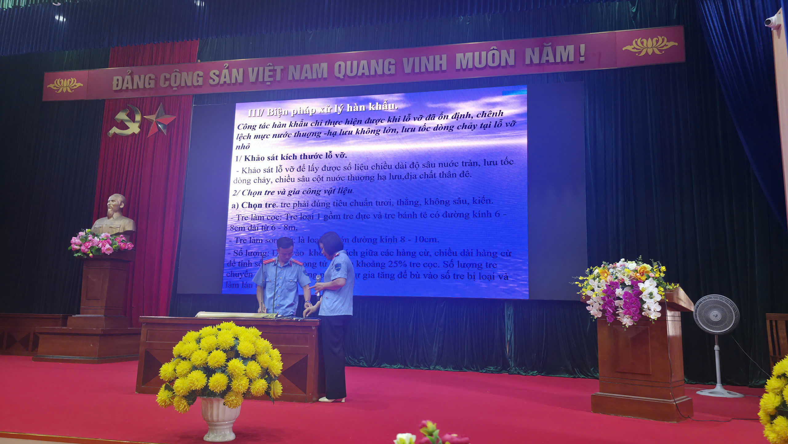 Phường Phố Hiến tập huấn nghiệp vụ phòng chống thiên tai, tuần tra, canh gác, bảo vệ đê điều, chủ động trước mùa mưa bão
